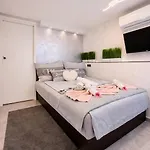 Aura Luxury Apartamento