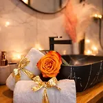 Aura Luxury *
