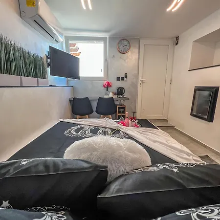 Sova Or Deluxe 33 Apartment *