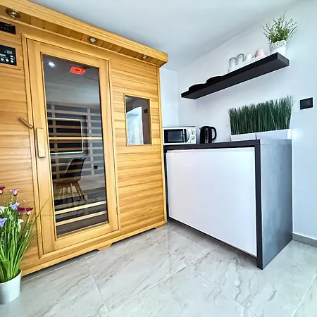 Aura Luxury *